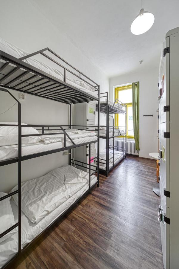 Orange Hostal *